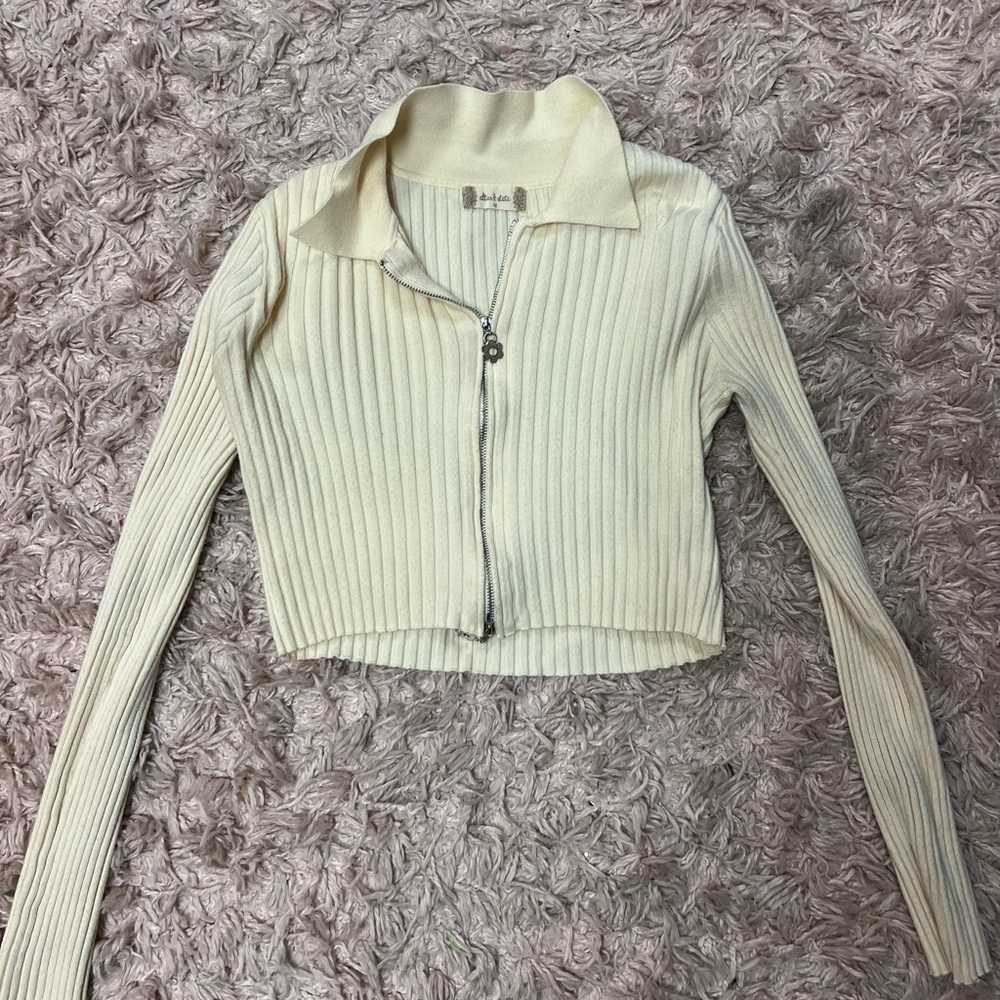 White Altar’d state top for sale